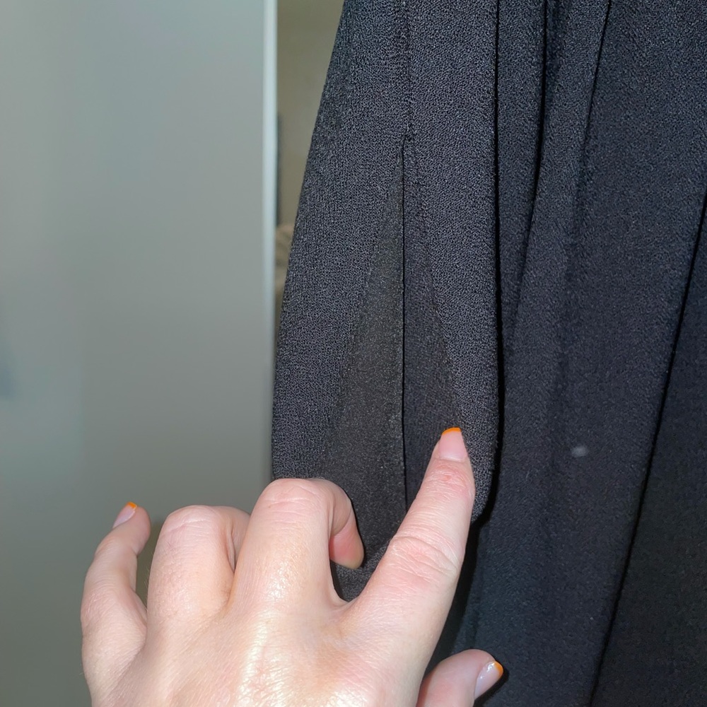 A6 - 349 Tahari Black ruffle dress with pockets - Picture 4 of 8